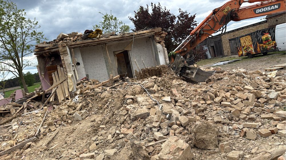 Wyburzenia , rozbiórki budynkow, hali, stodoly