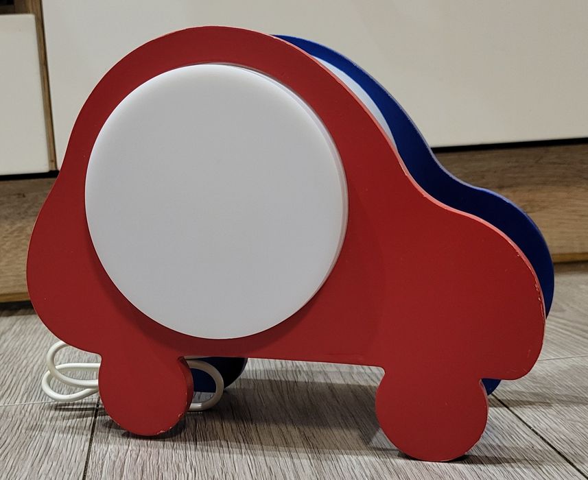 Lampka nocna drewniana dla chłopca autko samochód