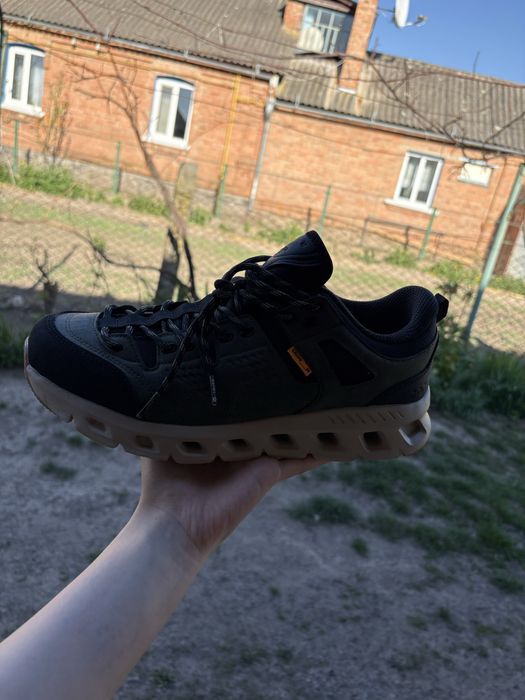 Продам кросівки