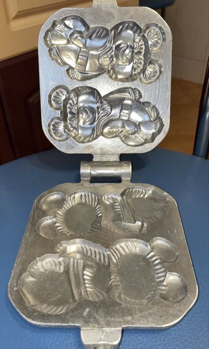 Новая! Форма СССР для выпечки печенья Олимпийские Мишки