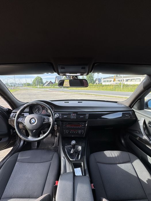 Bmw e90 2.0i  2006r