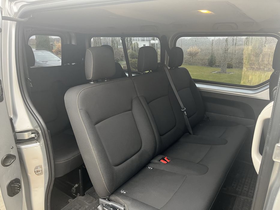 WYNAJEM BUS 9 OSOBOWY Renault Trafic III Kaszuby 3miasto Wolne Terminy