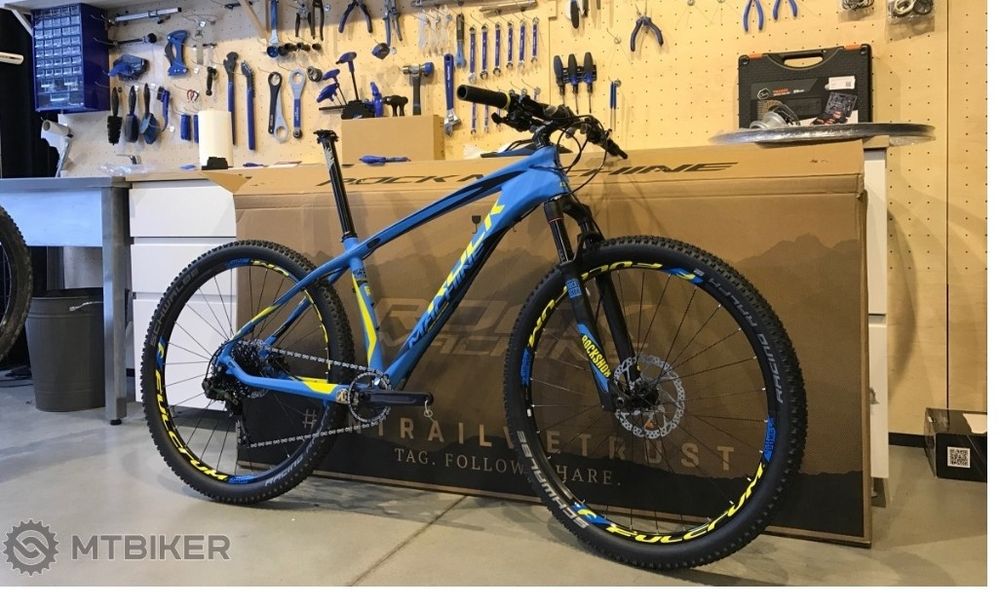 BTT  RODA  29  Carbono