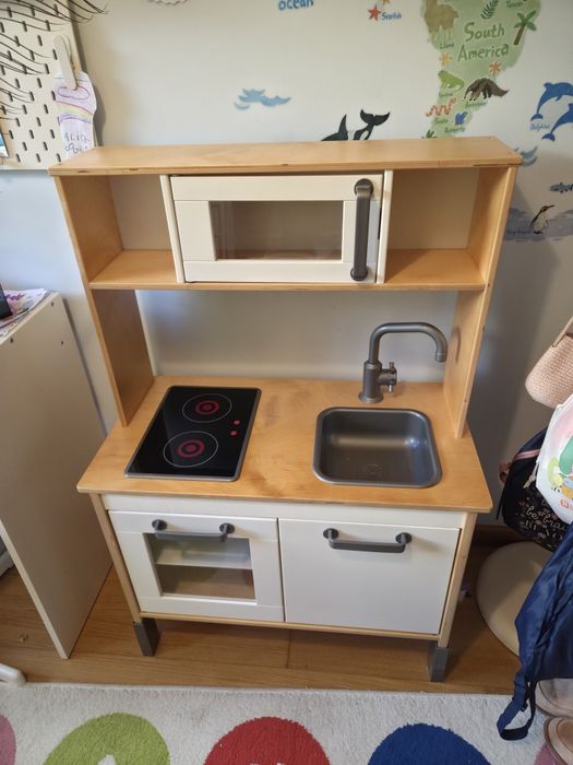 Cozinha infantil criança