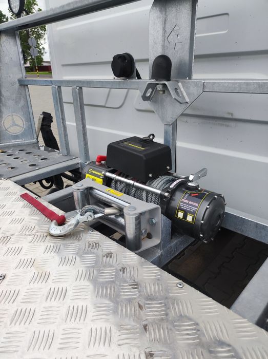 Евакуатор Мерседес