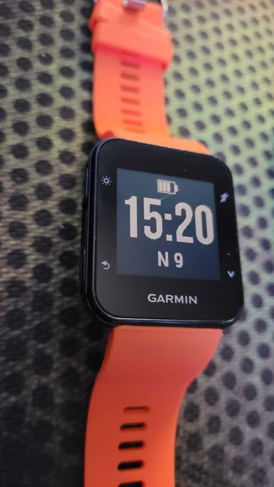 Zegarek GPS pomiar tętna HR z nadgarstka - Garmin Forerunner 35