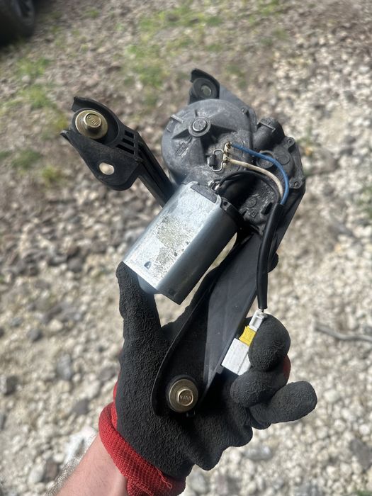 Моторчик дворніка склоочисника задній Nissan Primera P12 універсал