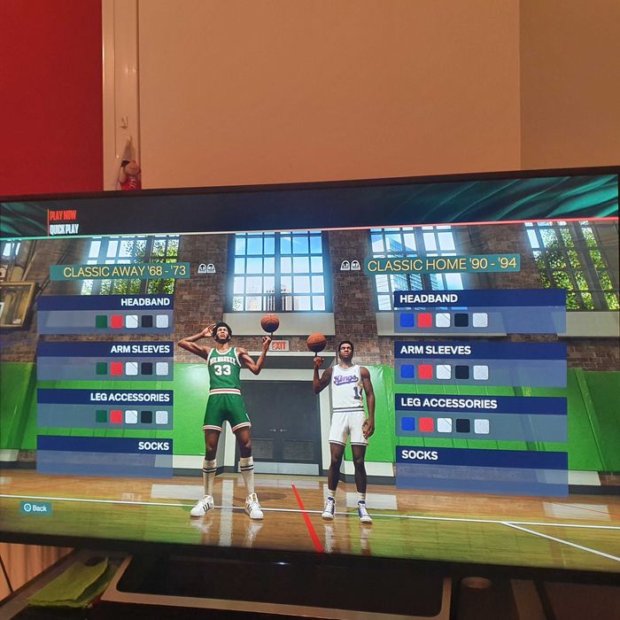 Ps4 mało używane jak nowe ps4  1TB zestaw gier pad