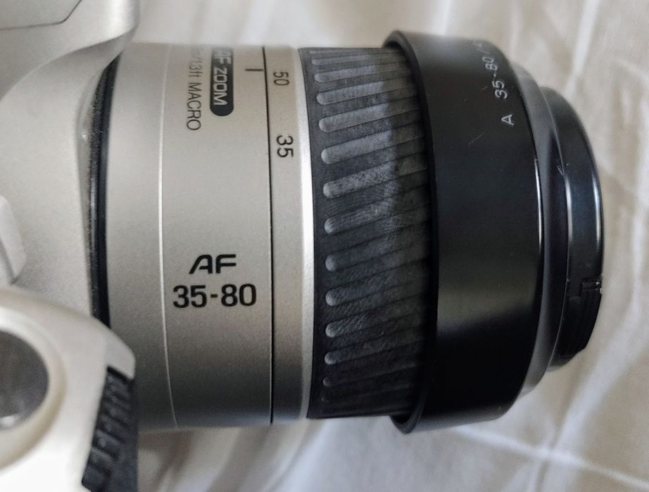 Máquina fotográfica Minolta