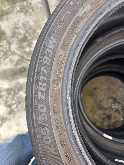 Pneus 205/50/17 kumho
