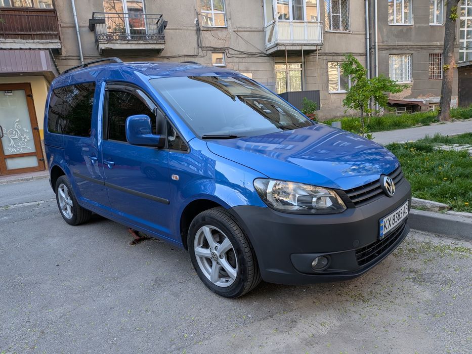 Продам Фольксваген Кадди 2011 г.в.оригинальный пассажир