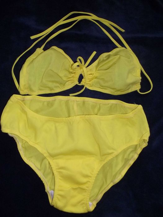 Kostium kąpielowy żółty,gładki.Bikini.