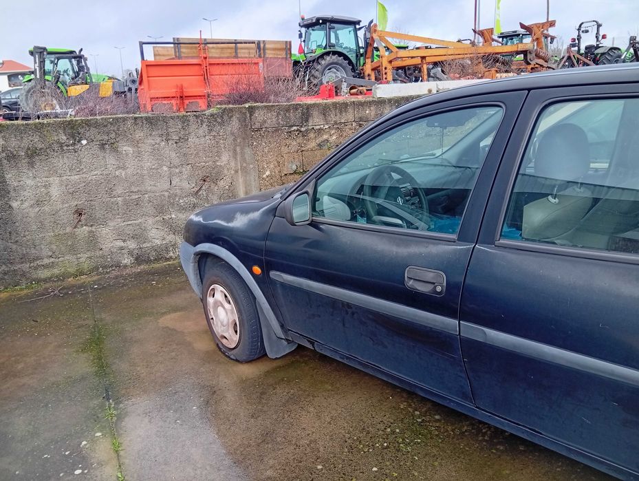 Vendo Opel Corsa 1.2 2000