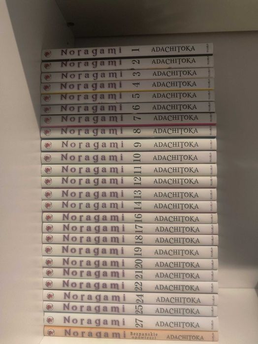MMangoanga Noragami 1-27 (bez tomu 15, 23, 26) Stan bardzo dobry