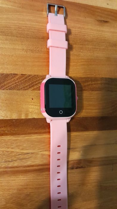 Сенсорные,водонепроницаемые  смарт часы Fa23 в новом состоянии.