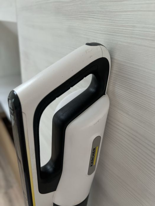 Вертикальний пилосос VC 4s Cordless “Karcher”