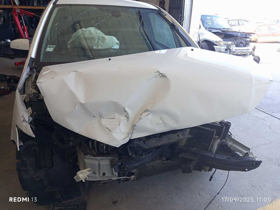 Mitsubishi Colt VI 1.3 ano 2011 para peças