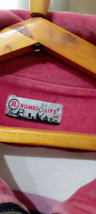 Женский велюровый халат.