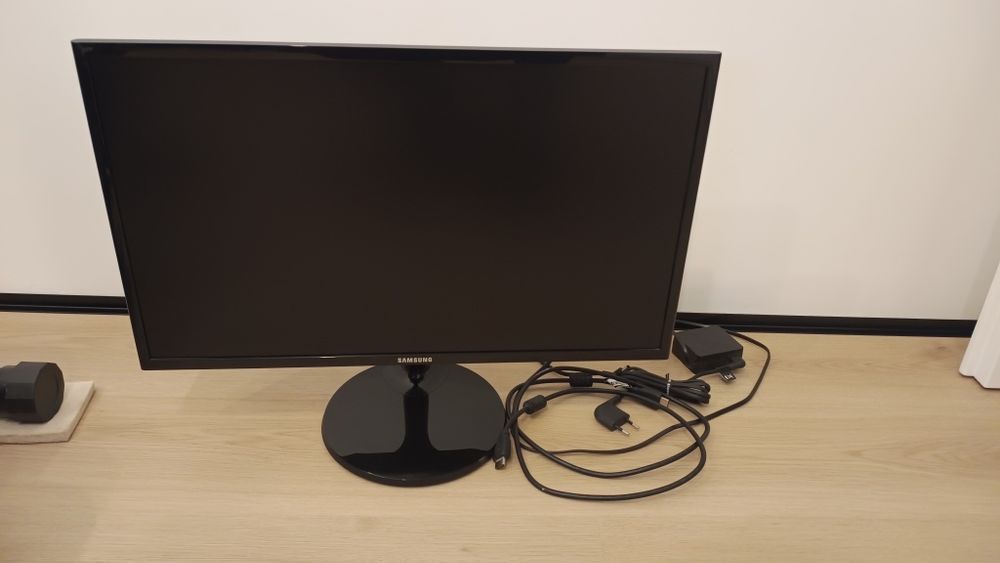 Monitor Samsung 24"