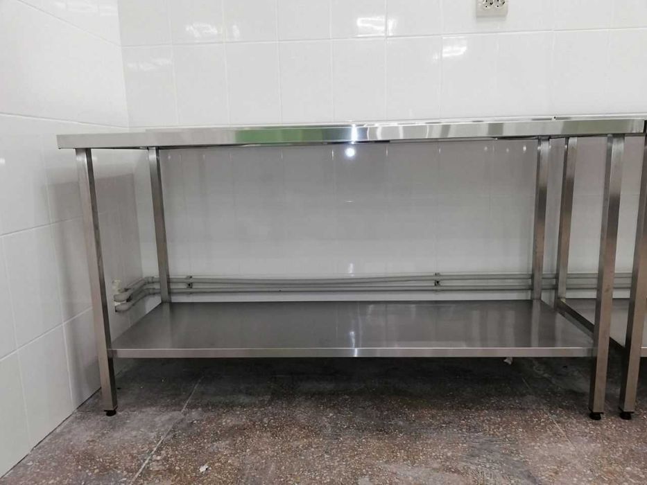 Столи з нержавійки, витяжки, мийки, харчова сталь для проф кухні