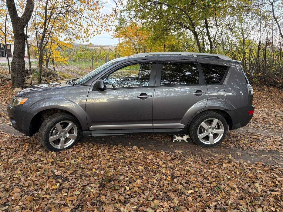 Продам аутлендер XL