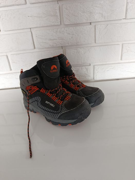 Prawie nowe buty elbrus wodoodporne roz 33