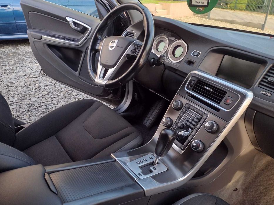 Sprzedam Volvo S60 2011r D3 2.0d 163km