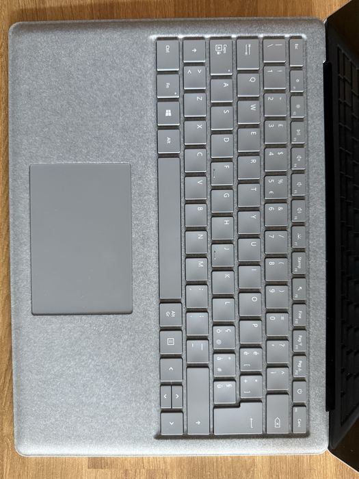 Microsoft Surface Laptop 2