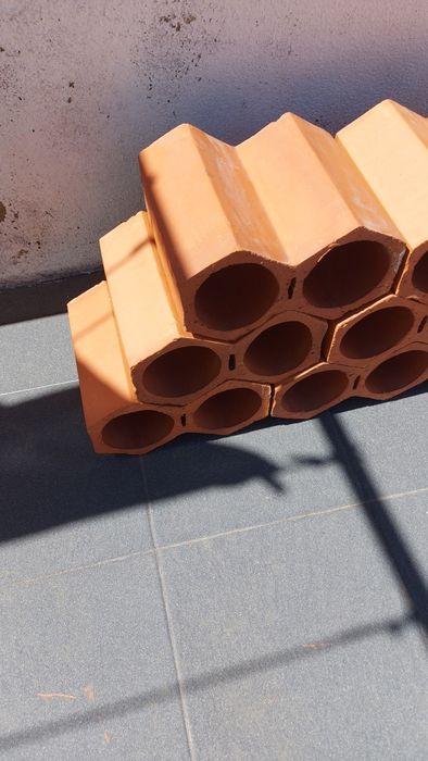 Garrafeira em tijolo