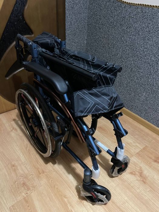 Інвалідний візок. Крісло колісне. Коляска