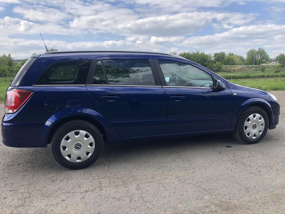 Opel Astra H  2005 рік