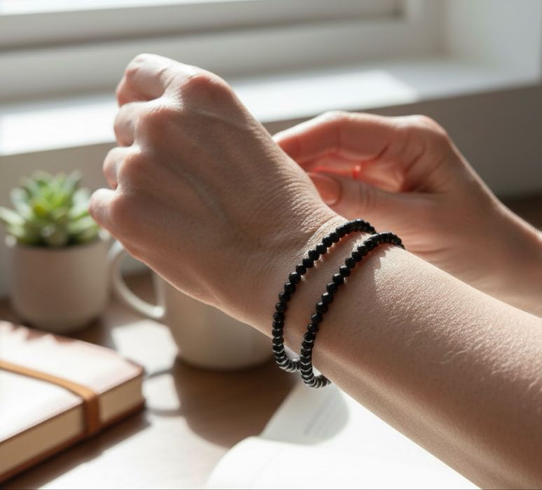 Bransoletka Damska Na Gumce. Czarny Turmalin