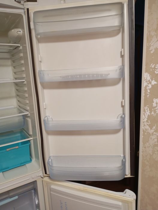 холодильник   Indesit