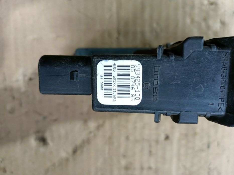 Silniczek moduł podnoszenia szyby prawy tył tylny VW Passat B6 
3C8959