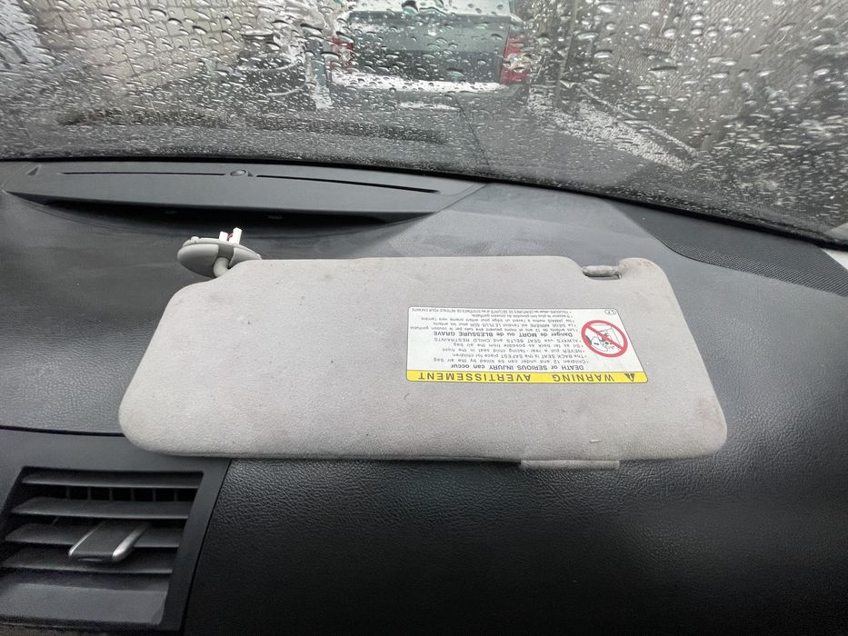 Козирок Toyota Camry 40 сірий