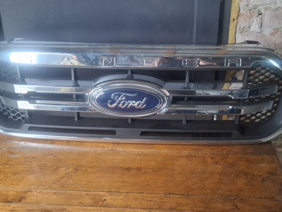 Оригінальна решітка радіатора Ford Ranger 2015–2018 хром гриль Форд Рейнджер