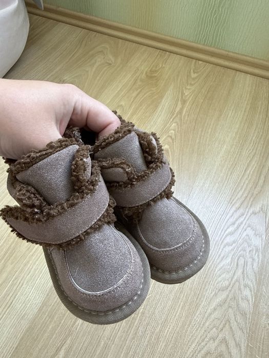 Зимове взуття, ботінки