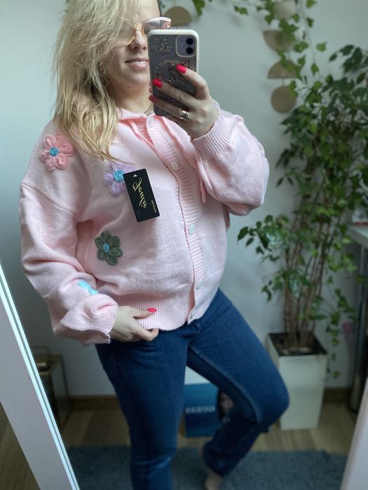 Sweter kwiaty 3d puder  roz bawelna 44 ciekawy mieeki