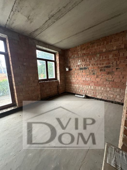 Продажа дома возле парка, ЖК БЕЛЫЙ цветок