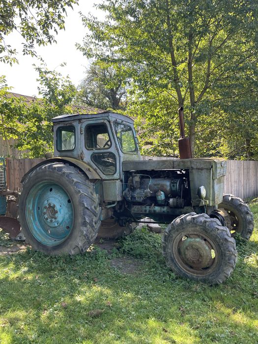 У продажі Трактор т-40