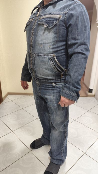 Продам мужской джинсовый костюм