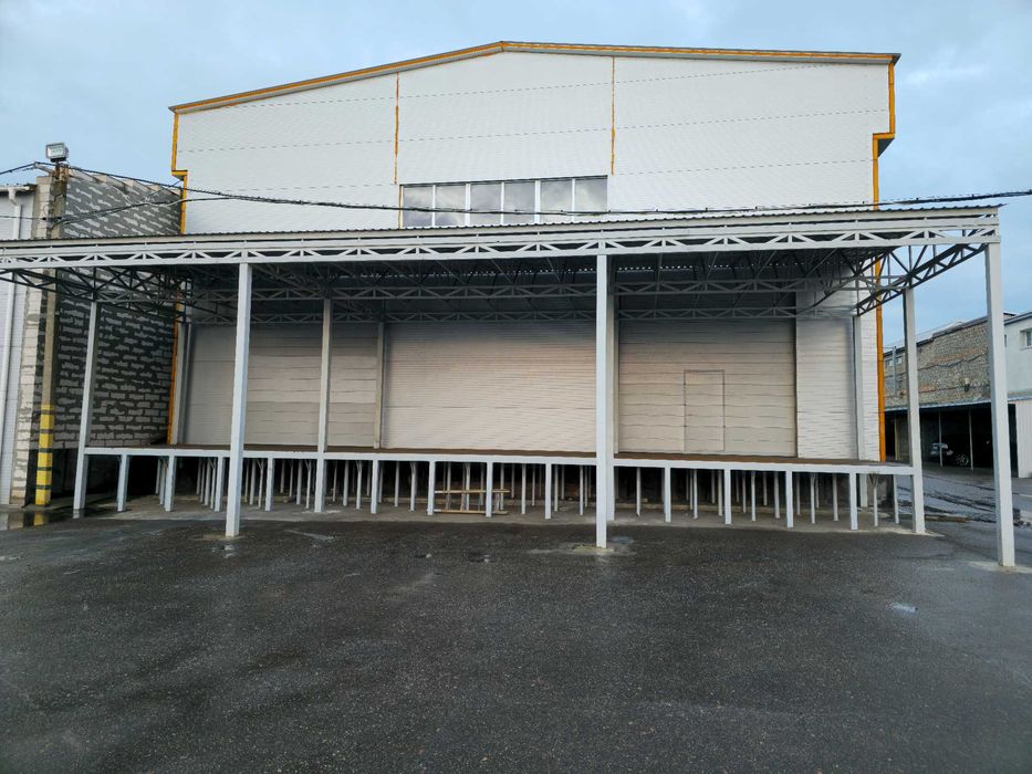 Cклад, офіси, висота 9 м., рампи, 50 квт, антипилова підлога, 707м.кв.