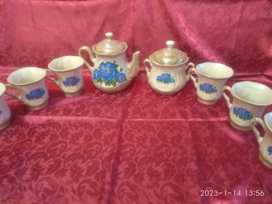 Чайный сервиз на 6 персон
