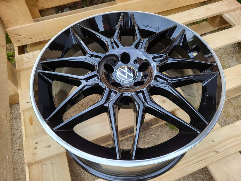 [946] NOWE felgi aluminiowe czarne VW 20" 9Jx20H2 5x112 et20 TUNING!