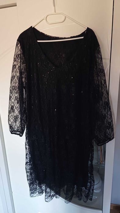 Sukienka koronka czarna cekiny