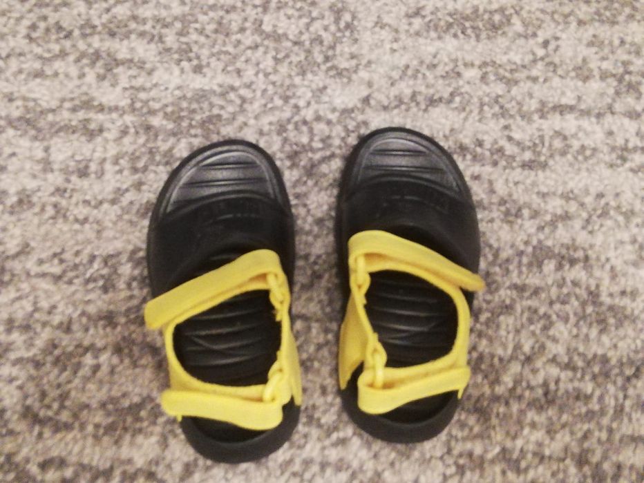 Sandały Puma rozmiar 23