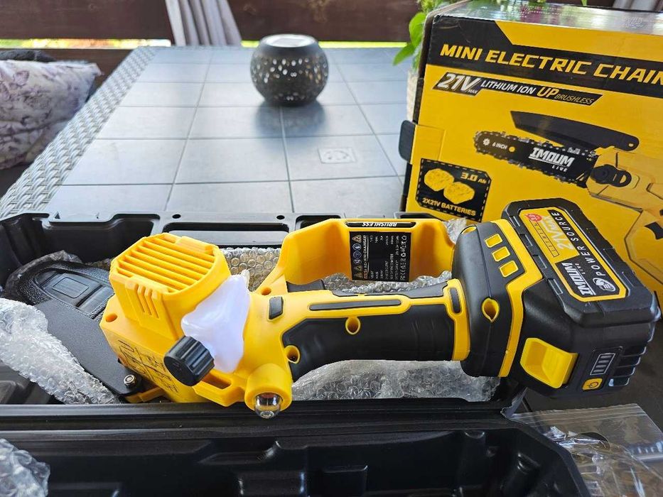Piła Łańcuchowa Akumulatorowa Pro Pilarka 6" 2 Aku+Walizka Mocna Imoum