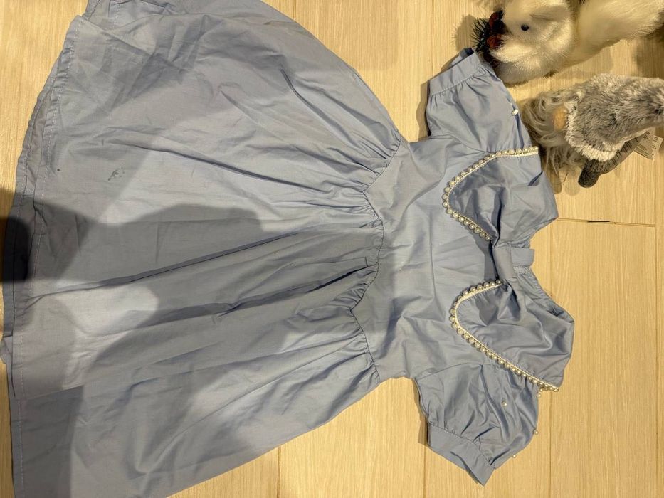 Неймовірно гарне плаття для дівчинки 110 розмір, прекрасна сукня