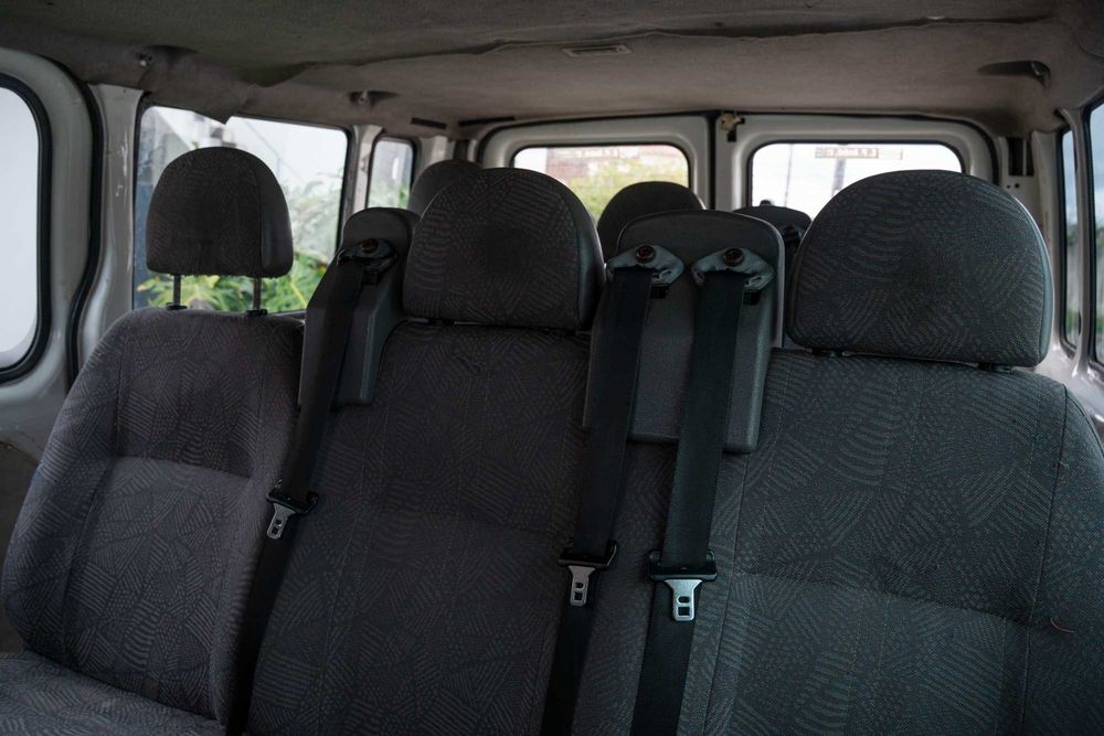 CARRINHA 9 lugares FORD TRANSIT 2002 c/Bola de Reboque