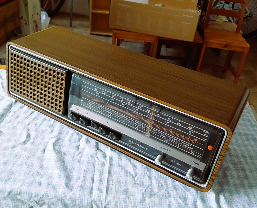 Rádio Grundig RF 420